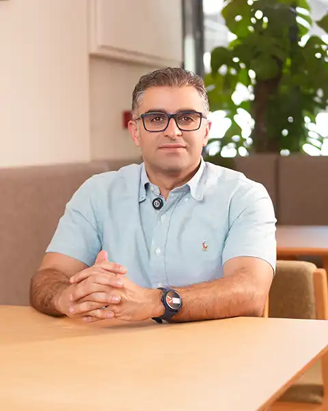 نیما درخشان